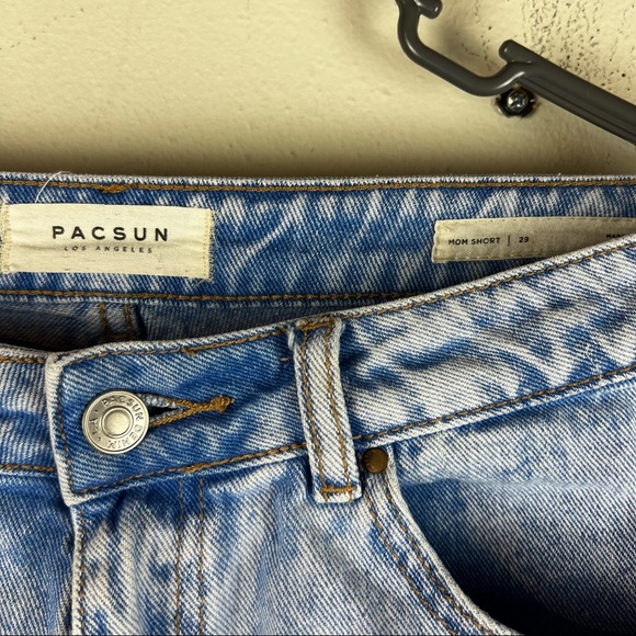 Pacsun Mom Short Light Wash Jean Shorts Rolled Cuff Size 29 - Picture 3 of 4